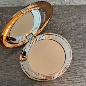 Charlotte Tilbury Airbrush Flawless Setting Powder